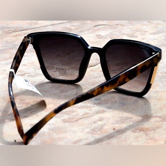 NEW w/pink case LAUNDRY BY SHELLI SEGAL Sunglasses 100% Uv Protect  LS28… - Picture 3 of 4